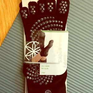 Gaiam Super Grippy Yoga Socks